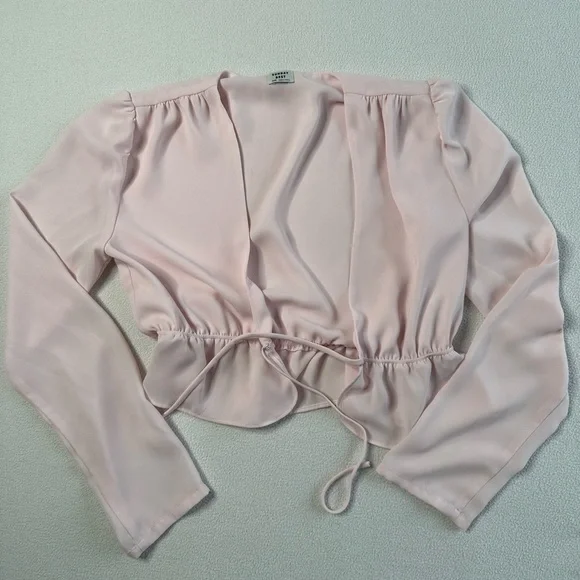 Aritzia Sunday Best Cropped Tie-Front Blouse - Picture 4 of 4